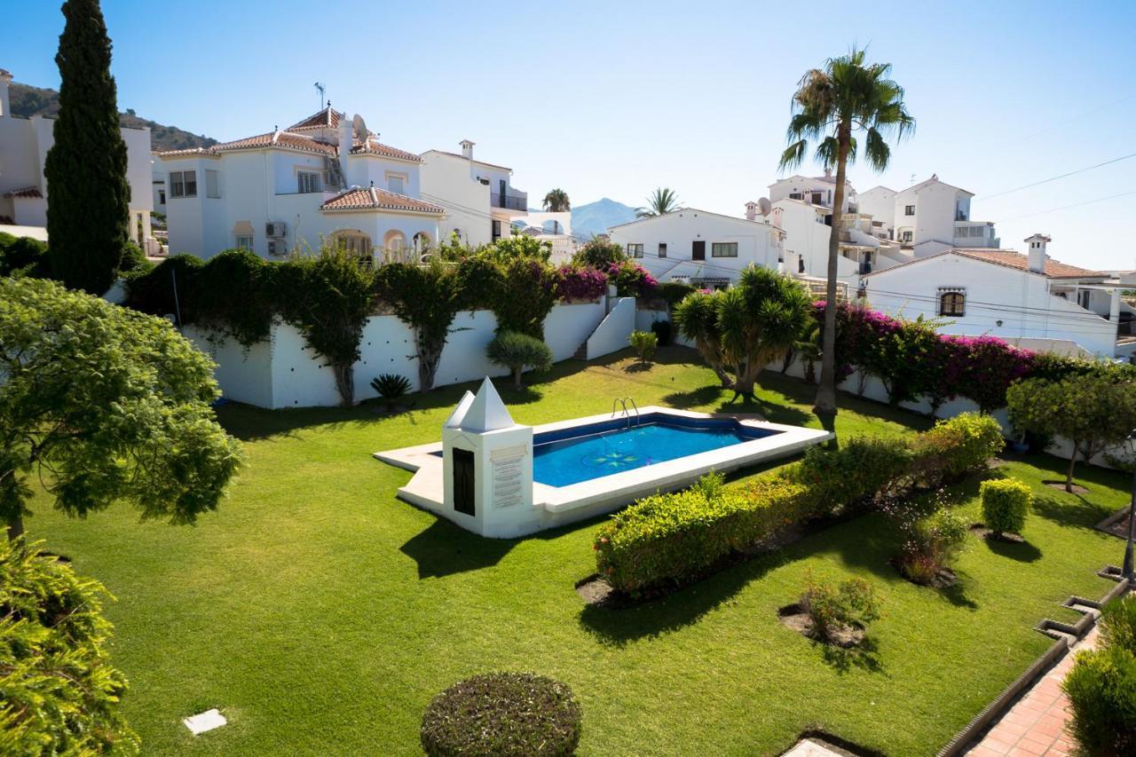 Urb. Alhambra 3 Villa Нерха Екстериор снимка